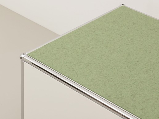 Auflage-aus-Filz-selbstklebend-fuer-USM-Haller-salbei-Detail