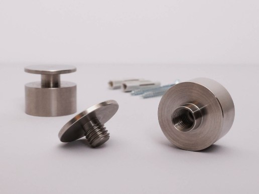 Befestigung-aus-Edelstahl-fuer-Wankissen-silber