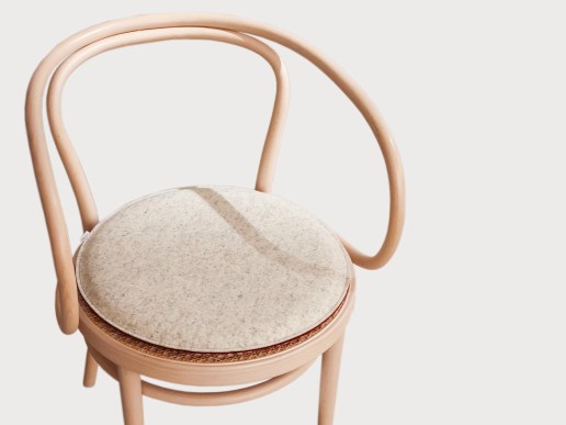 Filz-Sitzkissen-fuer-Thonet-209-Bugholz
