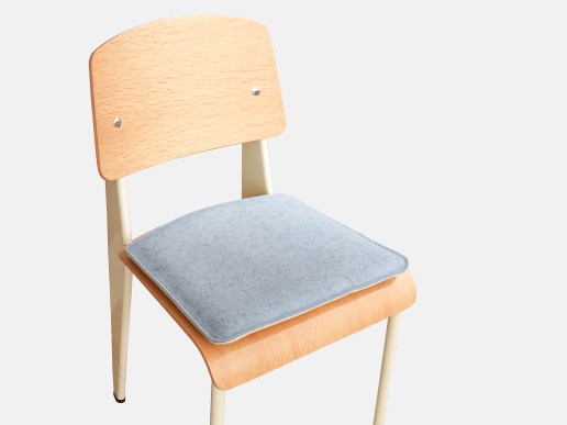 Filz-Sitzkissen-fuer-Vitra-Standard-himmel-blau