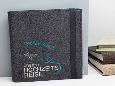 Fotoalbum-mit-Filz-Einband-bestickt-Hochzeitsreise-Urlaub-love