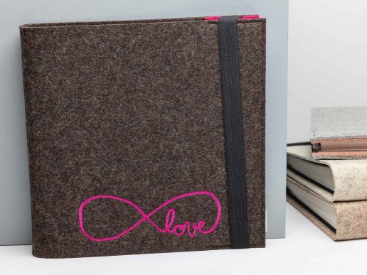 Fotoalbum-mit-Filz-Einband-bestickt-endless-love