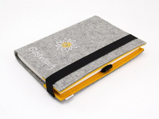 Gaestebuch-mit-Filzeinband-bestickt-mit-Edelweiss-und-Wunschtext-03