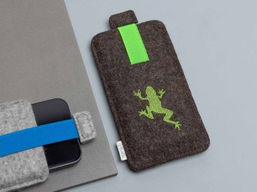 Handytasche-aus-Filz-nach-Mass-Frosch