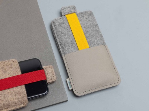 Handytasche-aus-Filz-nach-Mass-extra-Tasche-recyceltes-Leder