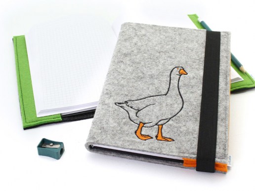 Kalender-Filz-Einband-mit-Tiermotiv-Gans