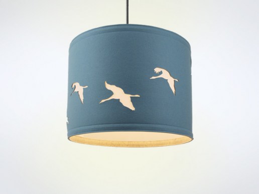 Lampe-aus-Filz-Kraniche-Schwarm