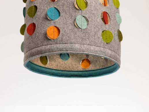 Lampe-aus-Filz-Natur-Wolle-Konfetti-bunt-Dots-innenansicht