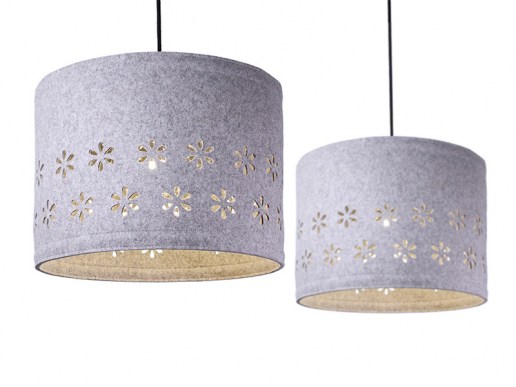 Lampe-aus-Filz-Pendelleuchte-mit-Stanzung-Blumen