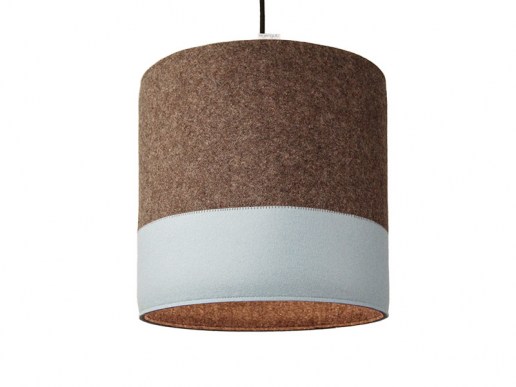 Lampe-aus-Filz-farbig-geteilt-Pendelleuchte