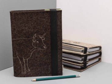 Notizbuch-mit-Filz-Einband-bestickt-Kuh-Elsa