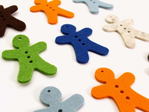 Pfefferkuchenmann-aus-Filz-Baumschmuck-Streudeko-bunt