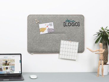 Pinnwand-eckig-aus-Filz-individuelle-Groesse-mit-Logo-bestickt