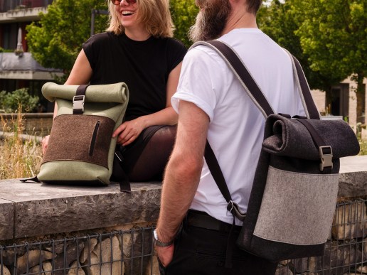 Rolltop-Rucksack-aus-Filz-salbei-jurabraun-anthrazit-grau9