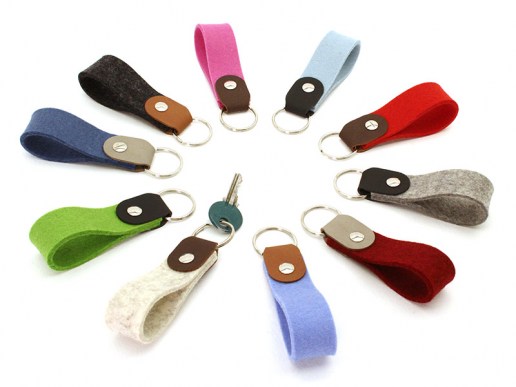 Schluesselanhaenger-aus-Filz-und-Leder-verschiedene-Farben-03
