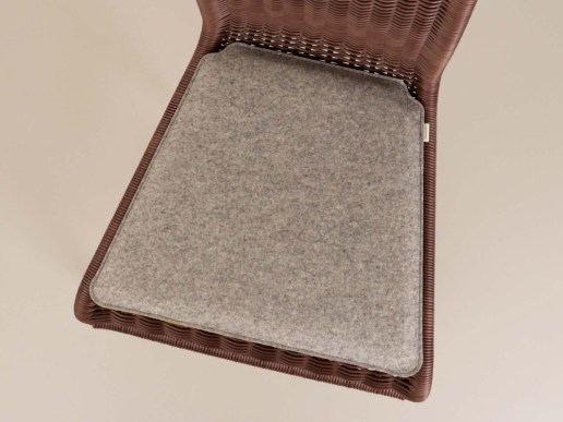 Sitzkissen aus Filz und recyceltem Leder Thonet 118