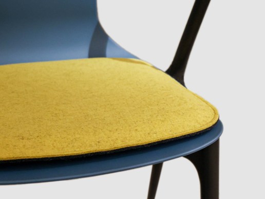 Sitzkissen-fuer-Belleville-Vitra-aus-Filz-lagune-grau-Wolle