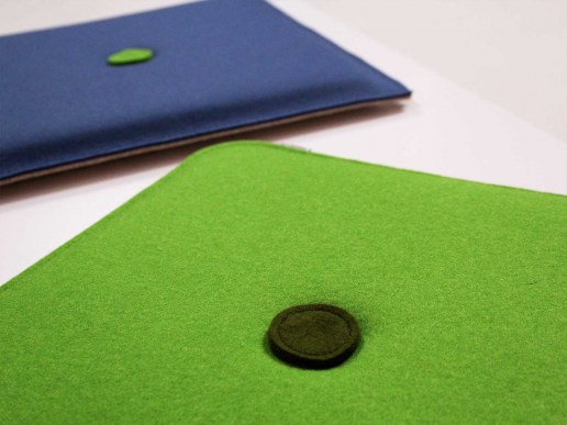Sitzkissen-mit-Filzknopf-Polsterknopf-jeansblau-apfelgruen7