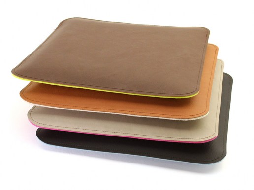 Sitzkissen-mit-abgerundeten-Ecken-aus-Filz-und-Leder-03