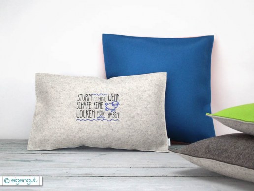 Sofakissen-Dekokissen-aus-Filz-Motiv-Schaf-Locken