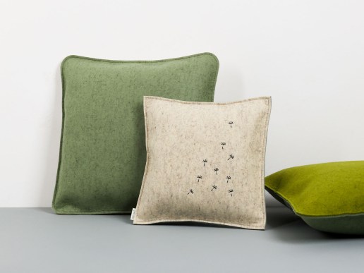 Sofakissen aus Filz Motiv Pusteblumenschirmchen