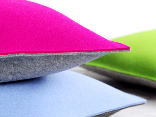 Sofakissen-Kissen-Dekokissen-aus-Filz-pink-hellblau29