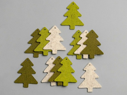 Tannenbaum aus Filz in verschiedenen Farben
