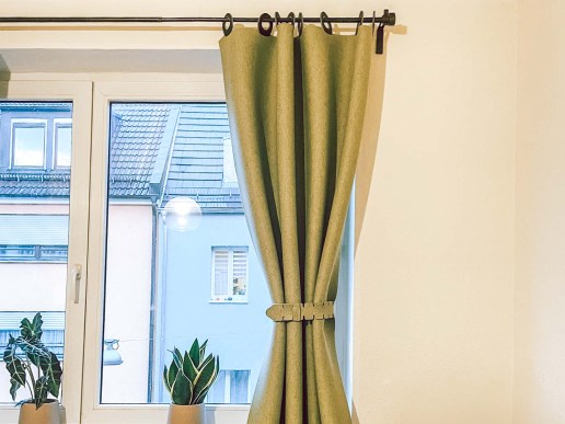 Thermovorhang-aus-Filz-mit-Band-salbei