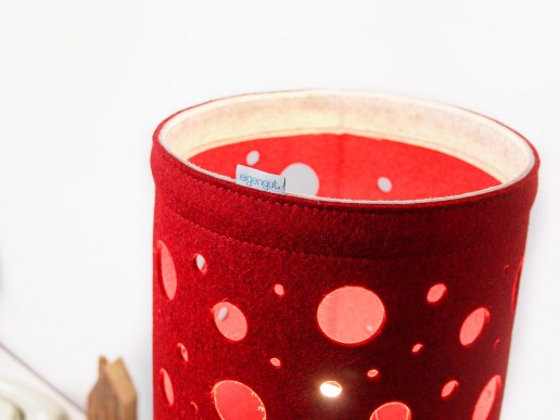 Tischlampe-Filz-mit-Stanzmuster-Dots-Detail-oben
