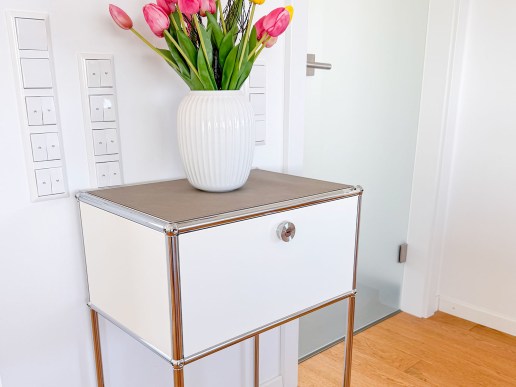 USM-Auflage-recyceltes-Leder-taupe-magnetisch-01