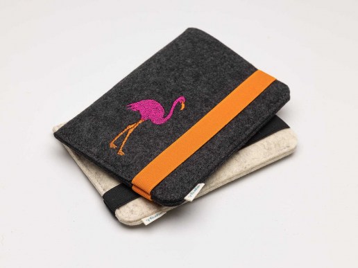 eReader-Tablettasche-mit-Flamingo-aus-Filz-nach-Mass