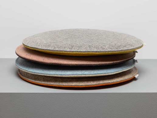 runde-Sitzkissen-aus-Filz-pure-Natur7